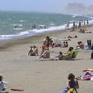 https://apartamento-en-calle-mendoza-zona-huelin-300-mts-de-la-playa.es-andalucia.com